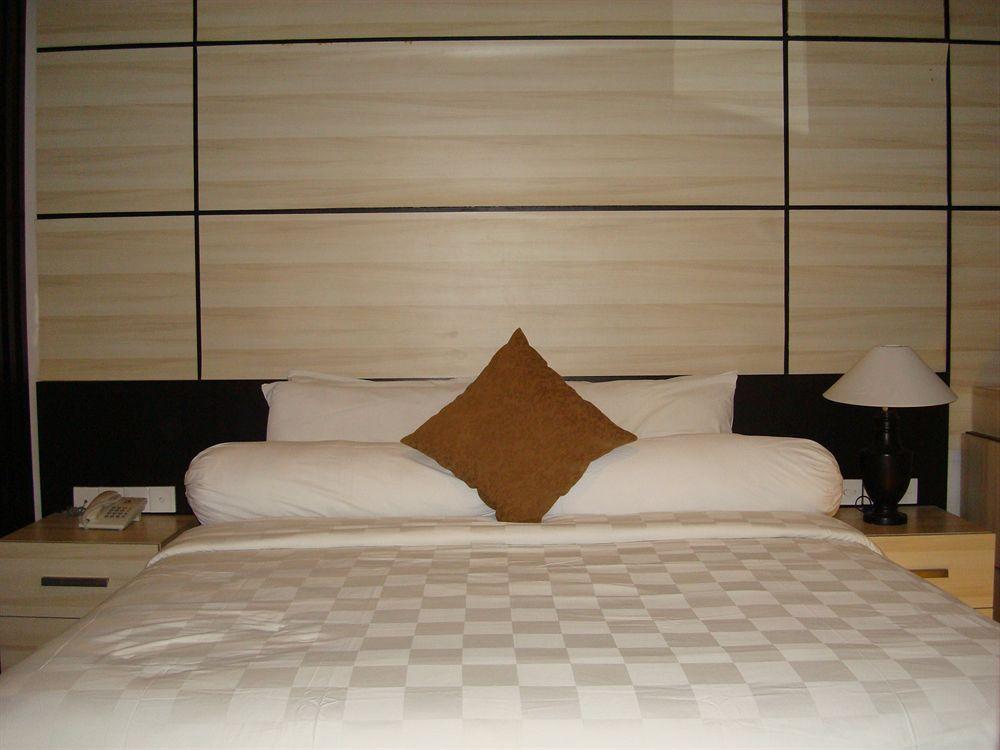 Ap Suite Apartment Кута Екстериор снимка