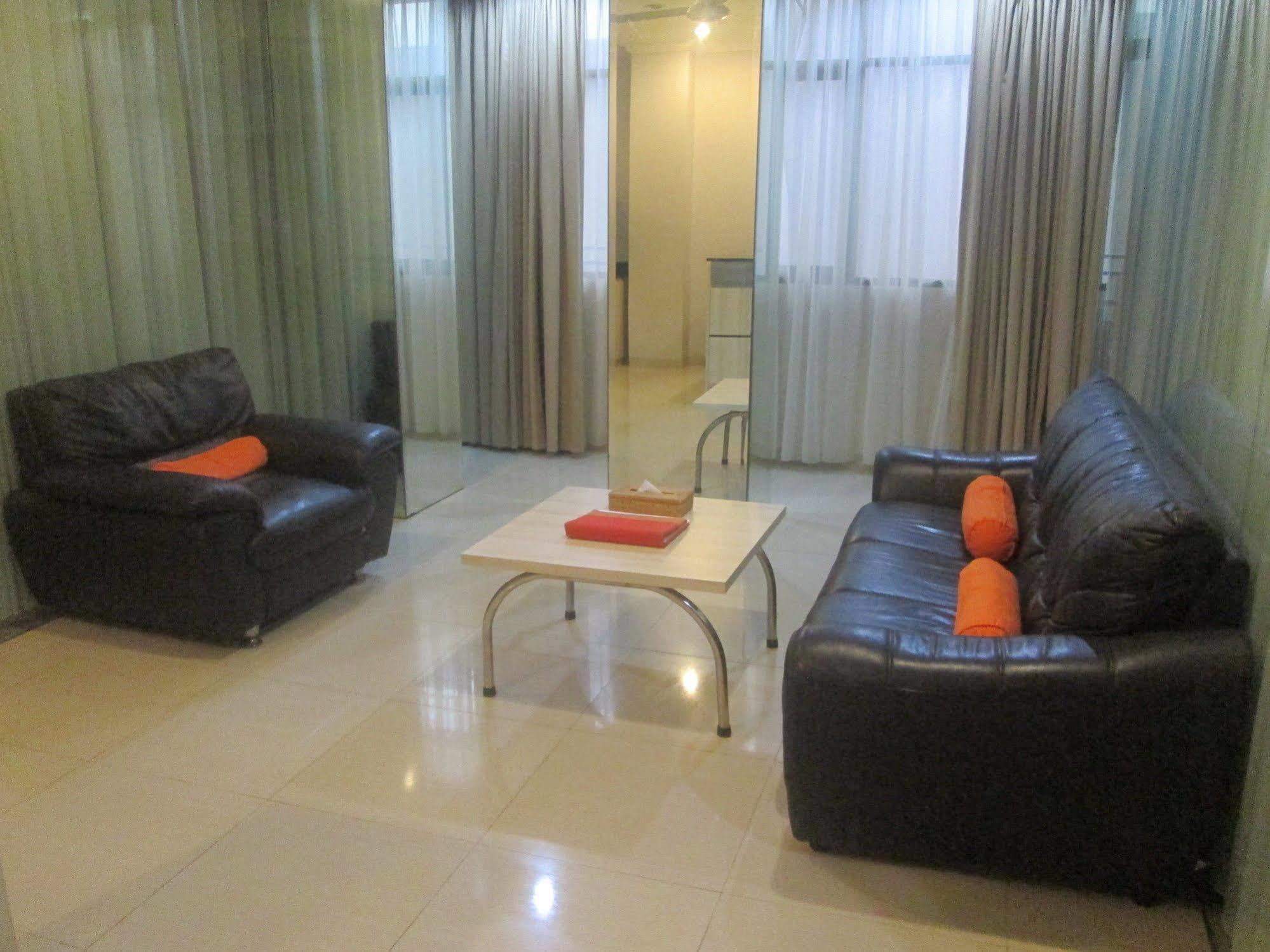 Ap Suite Apartment Кута Екстериор снимка