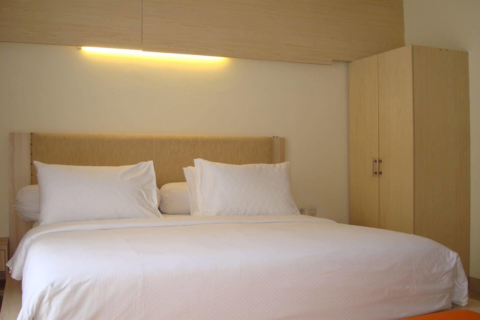 Ap Suite Apartment Кута Екстериор снимка