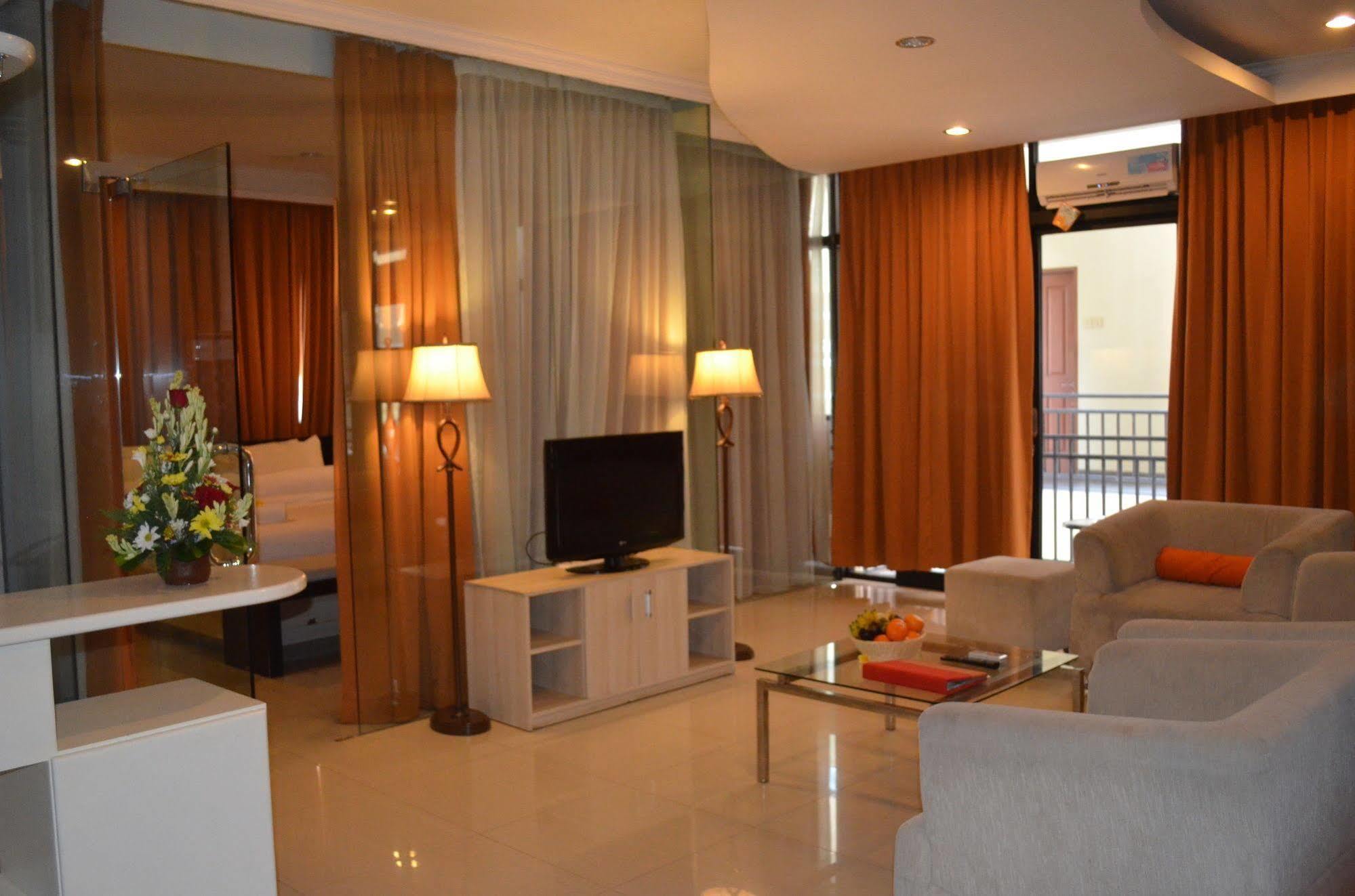 Ap Suite Apartment Кута Екстериор снимка